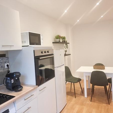 Exigehome - Appartement En Plein Centre-Ville Montigny-le-Bretonneux Exterior foto